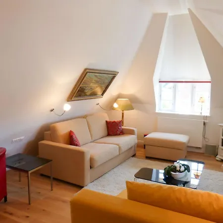 Ruard Waanang Appartement *