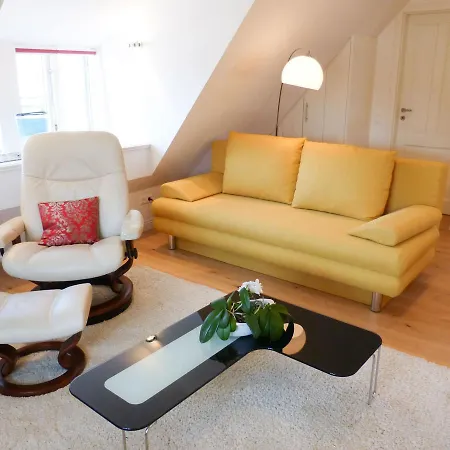 Ruard Waanang Appartement Nebel